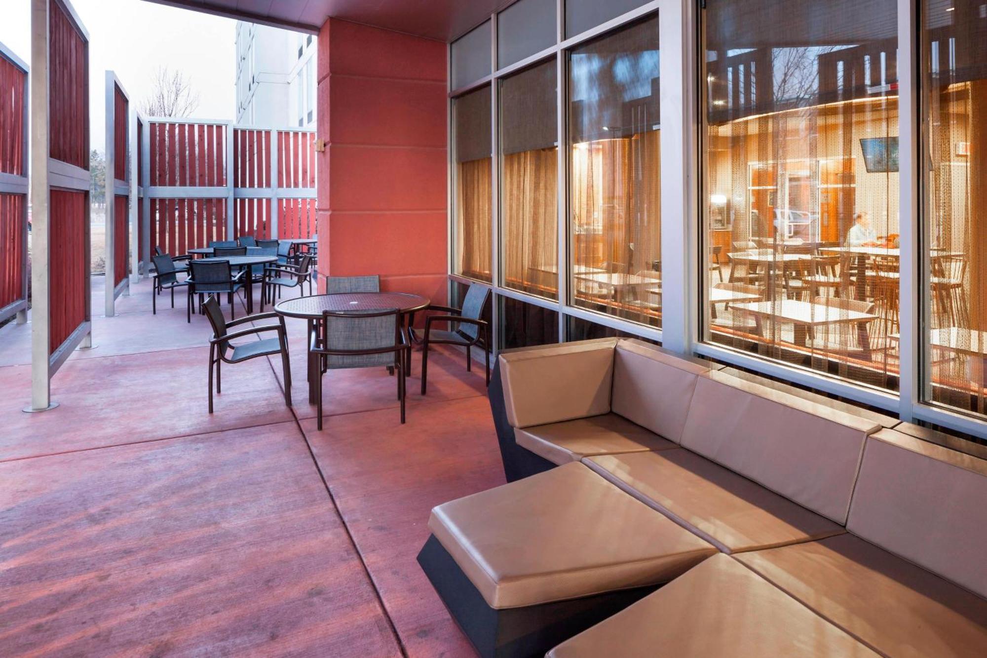 Springhill Suites By Marriott Salt Lake City Airport מראה חיצוני תמונה
