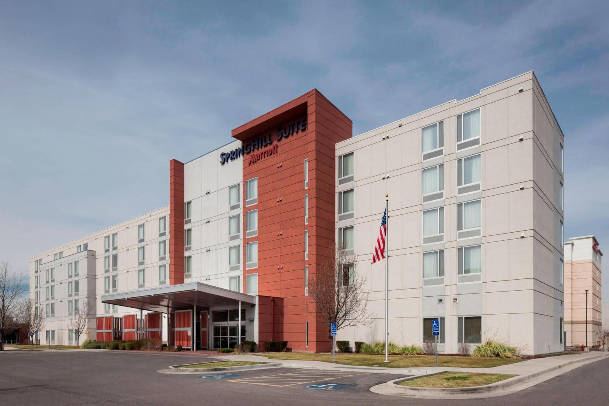 Springhill Suites By Marriott Salt Lake City Airport מראה חיצוני תמונה